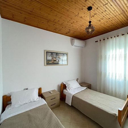Rent Rooms Sakolli Berat Exterior photo